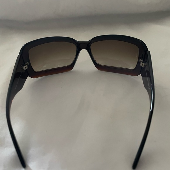 Chanel Vintage sunglasses - Picture 5 of 7
